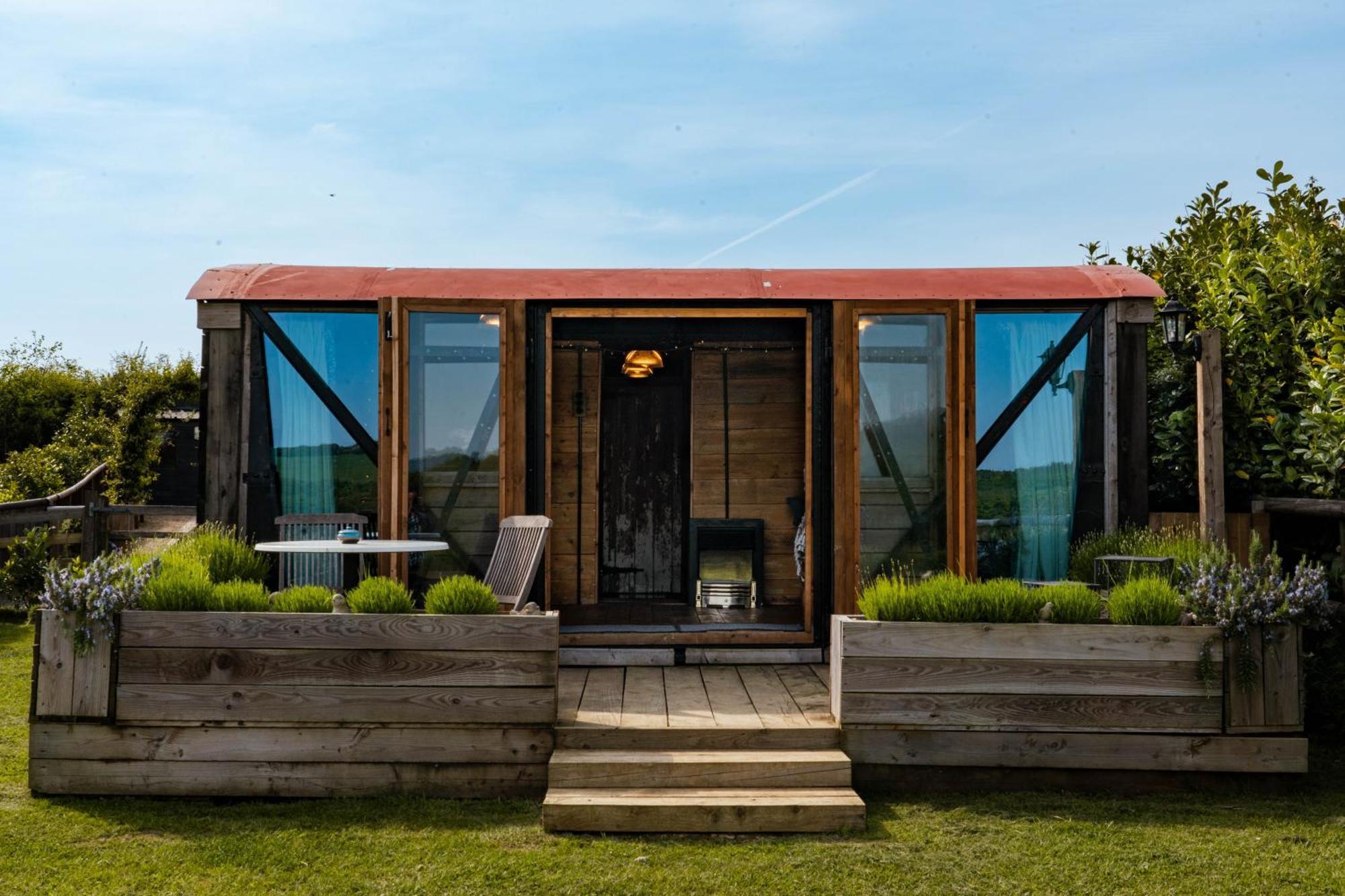 Swallowfield Glamping-Station Master Yeovil Exterior photo